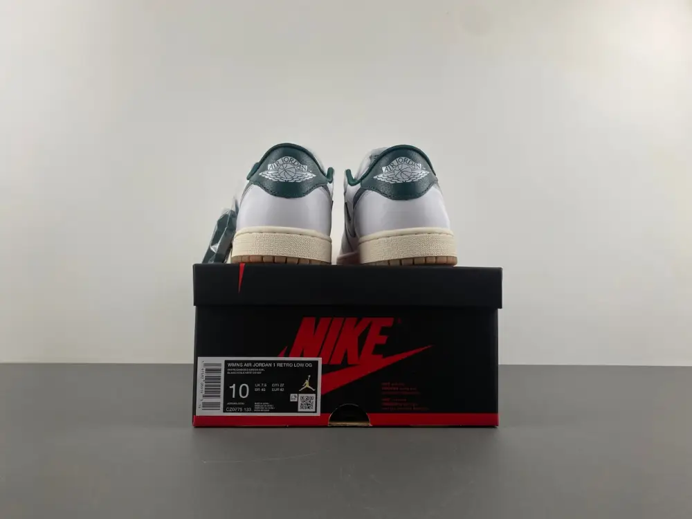 Air Jordan 1 Low OG WMNS 