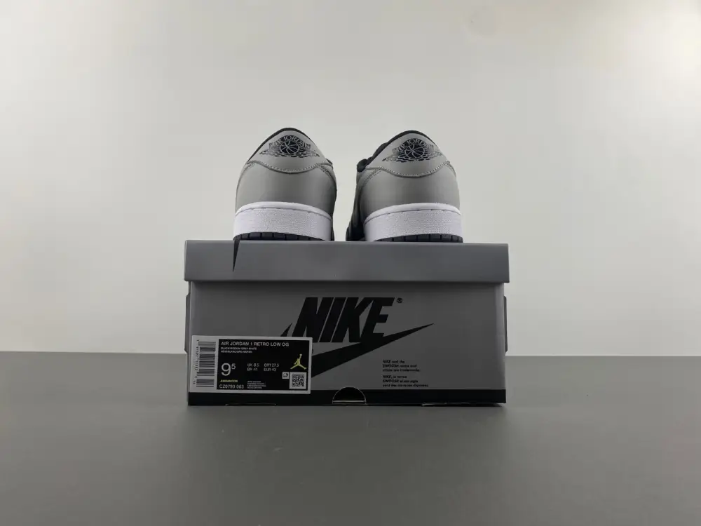 Air Jordan 1 Low 