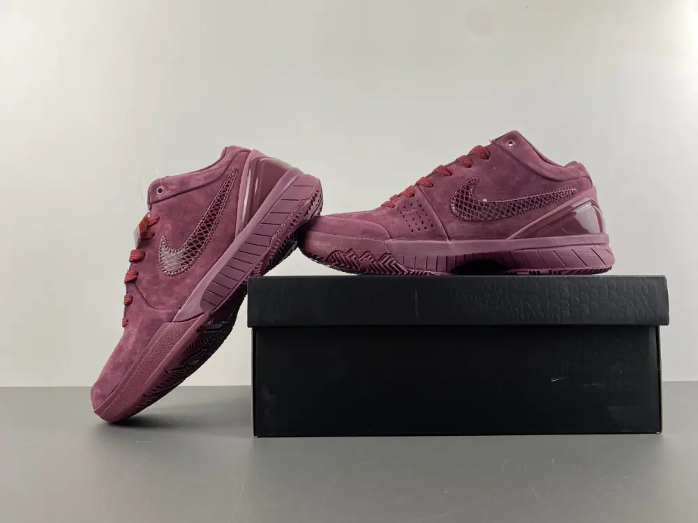 Nike Kobe 4 