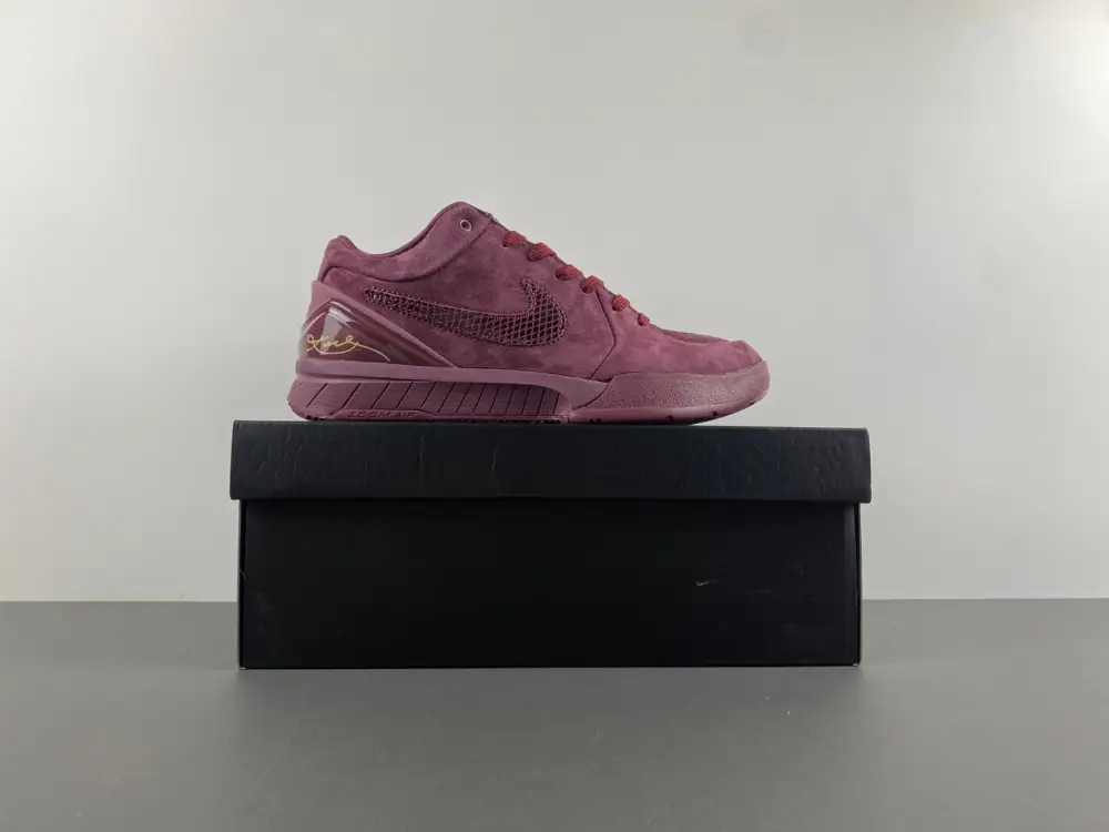 Nike Kobe 4 