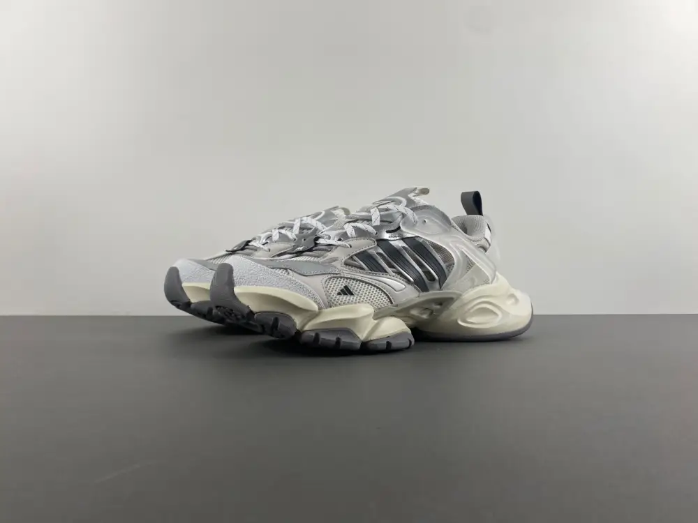 adidas XLG RUNNER DELUXE 