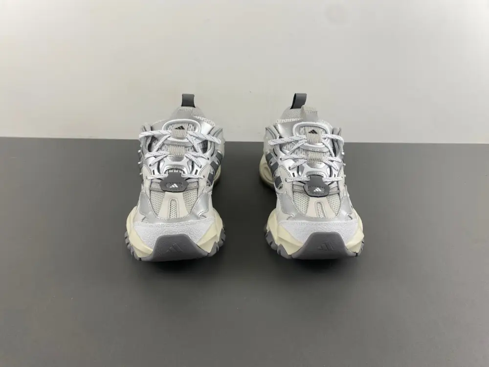 adidas XLG RUNNER DELUXE 