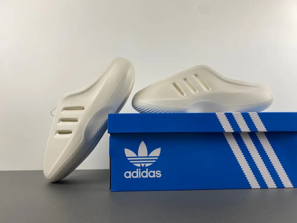 Adidas IIINFINITY Slides 