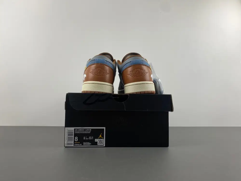 Air Jordan 1 Low 