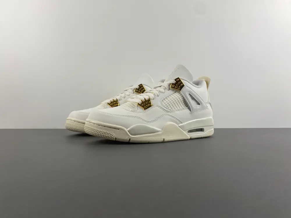Air Jordan 4 Retro Metallic Gold 