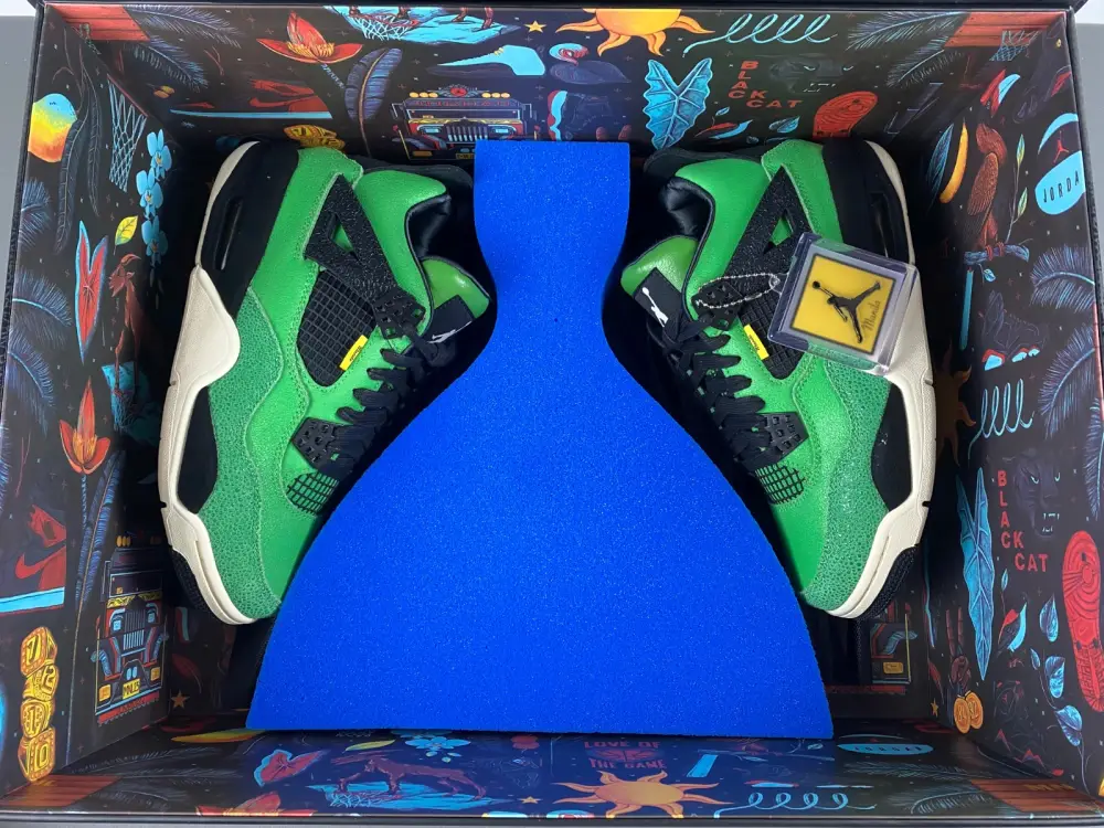 Air Jordan 4 Manila 