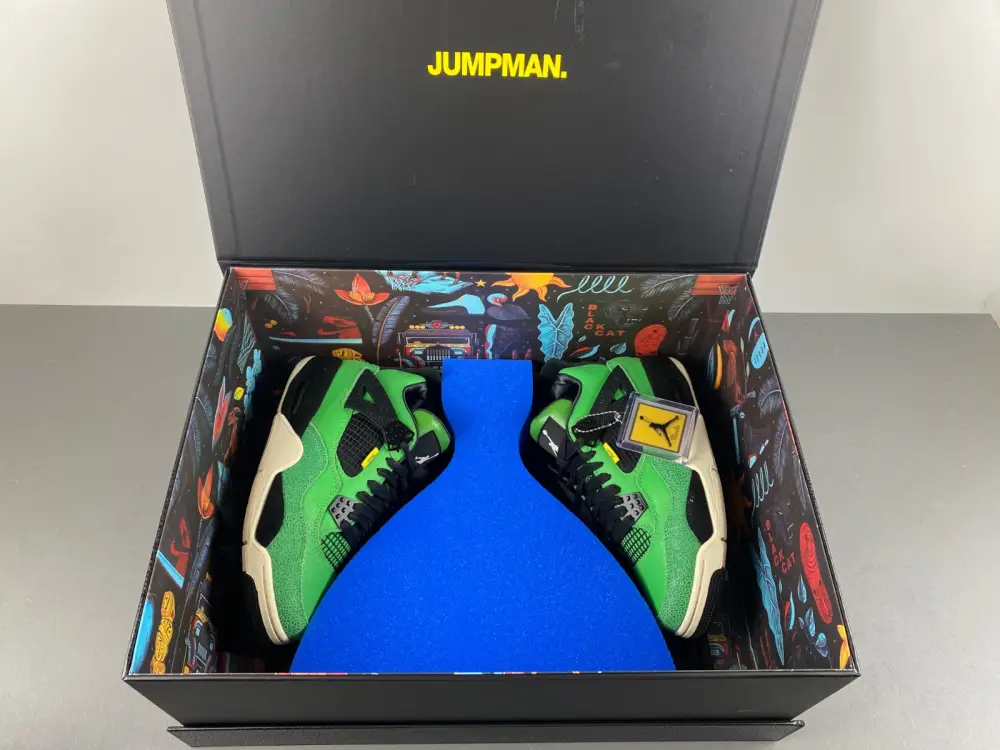 Air Jordan 4 Manila 