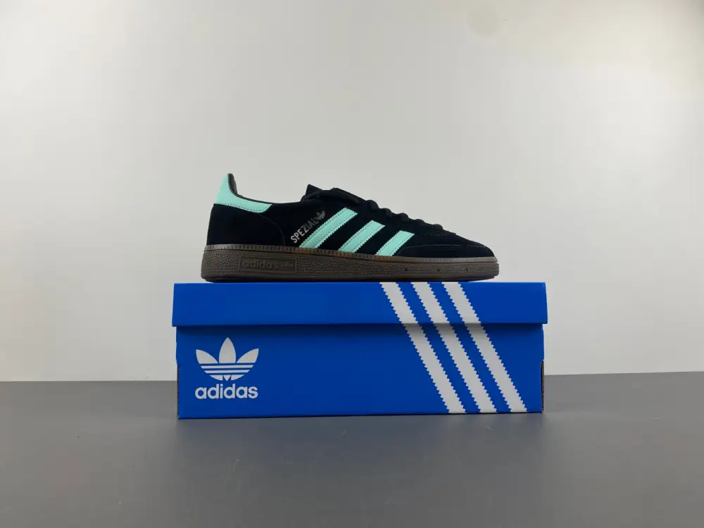 （Adidas） Handball Spezil 