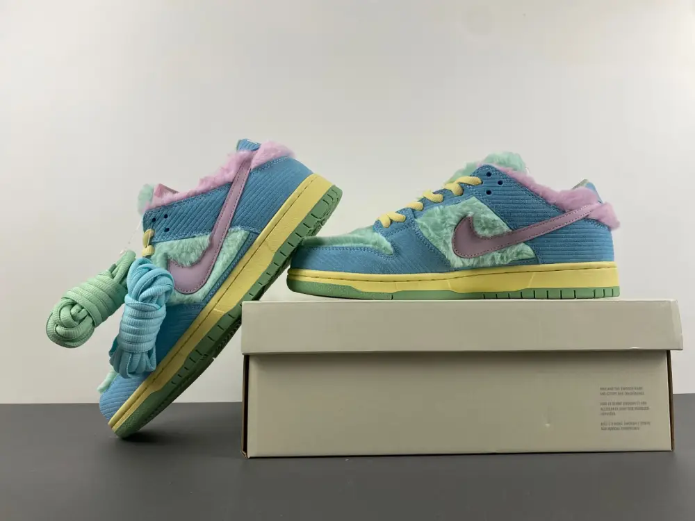 Nike SB Dunk Low 