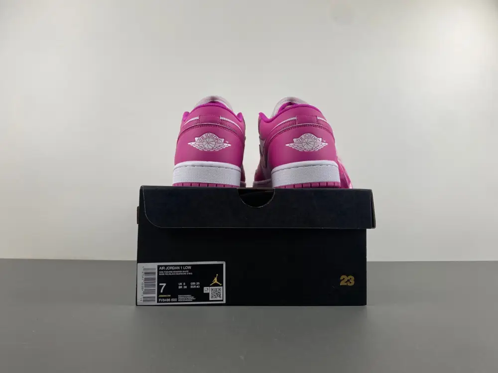Air Jordan 1 Low 