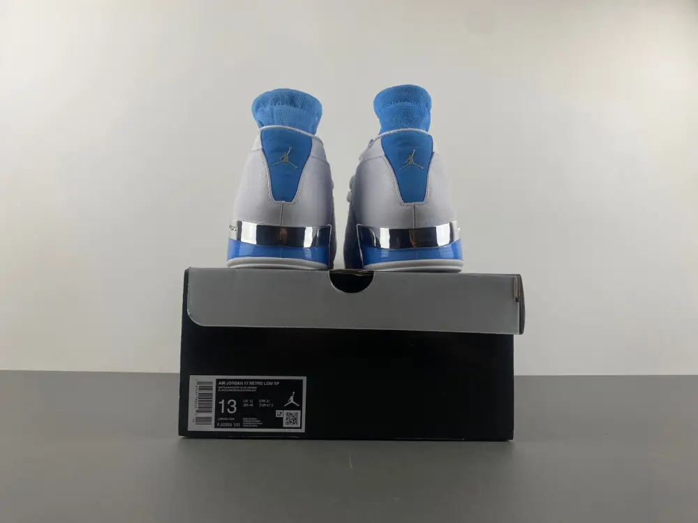 Air Jordan 17 Low 