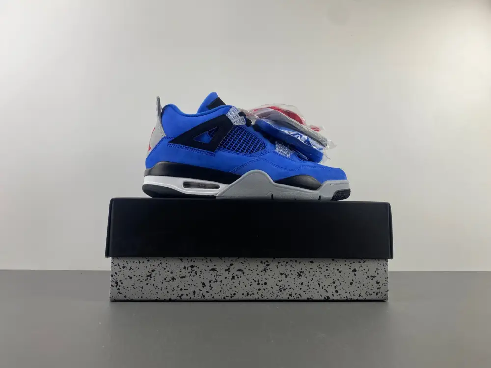 AIR JORDAN 4 RETRO BLUE 