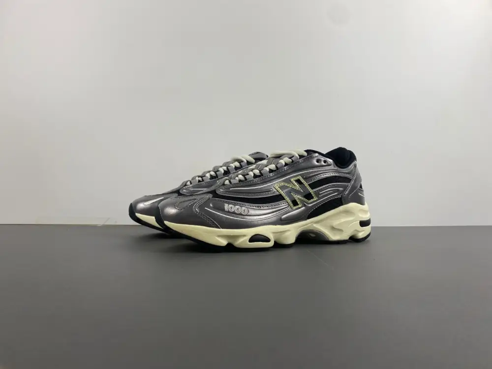 The New Balance 1000 