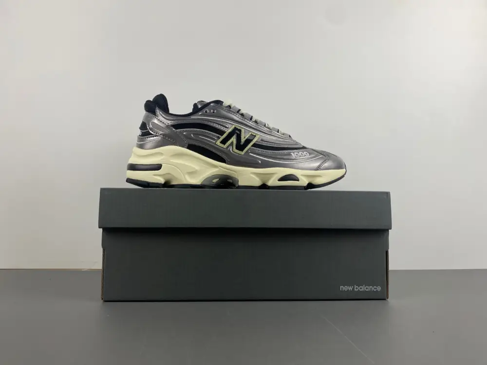 The New Balance 1000 