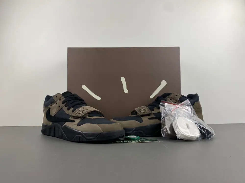 Travis Scott x Air Jordan 1 Low JACK 