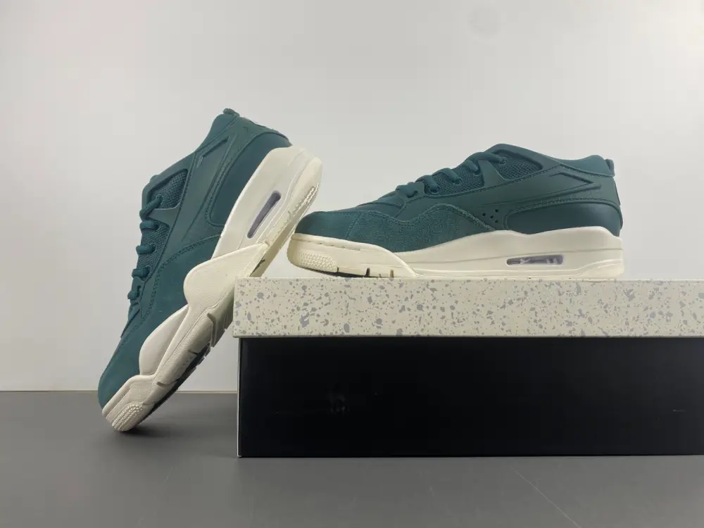 Air Jordan 4 RM Oxidized Green 