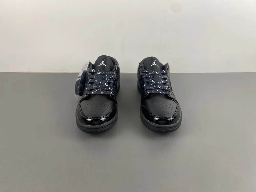 Air Jordan 1 Low SE Patent Elephant Black 