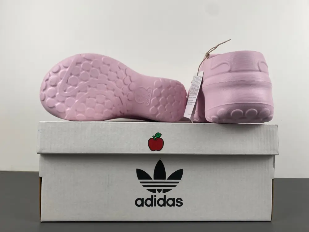adidas Hello Kitty 