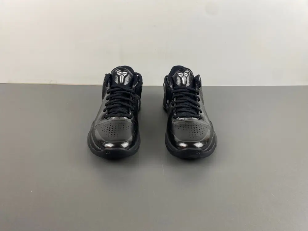 Nike Zoom Kobe Blackout 