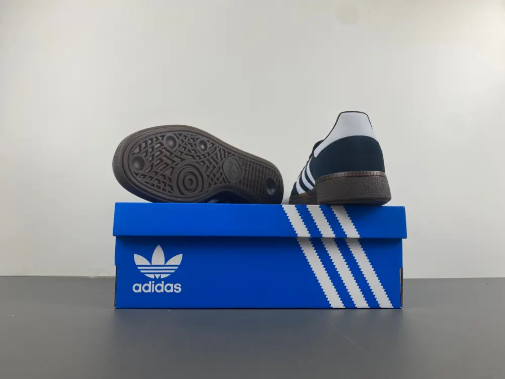 （Adidas） Handball Spezil 