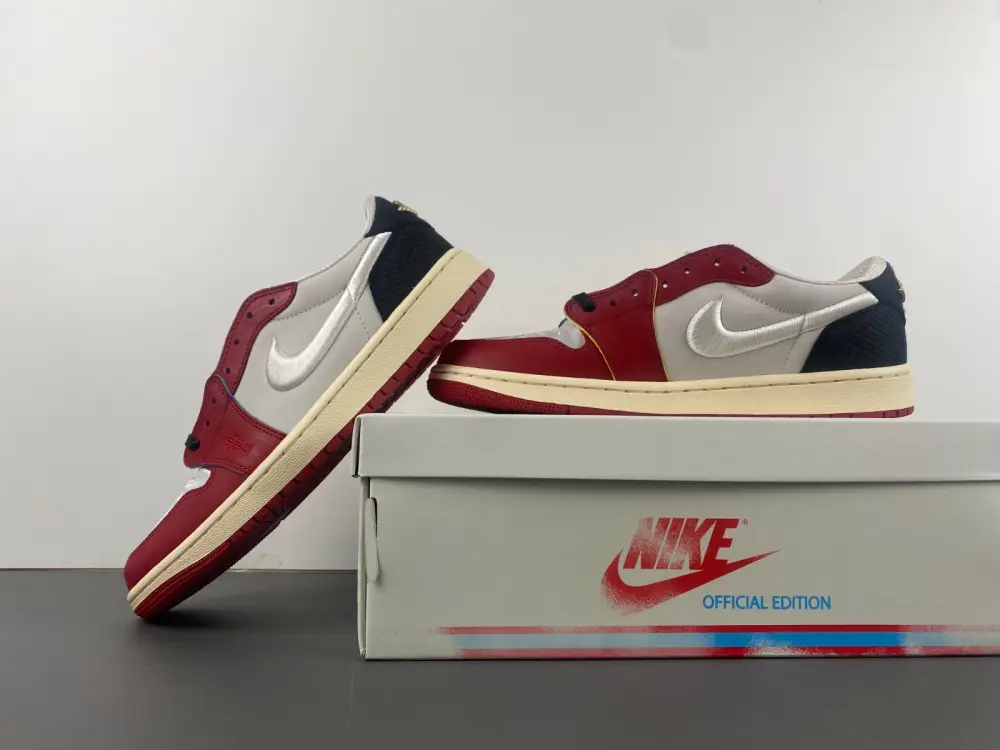 Air Jordan 1 Retro Low OG Trophy Room Rookie Card Home 