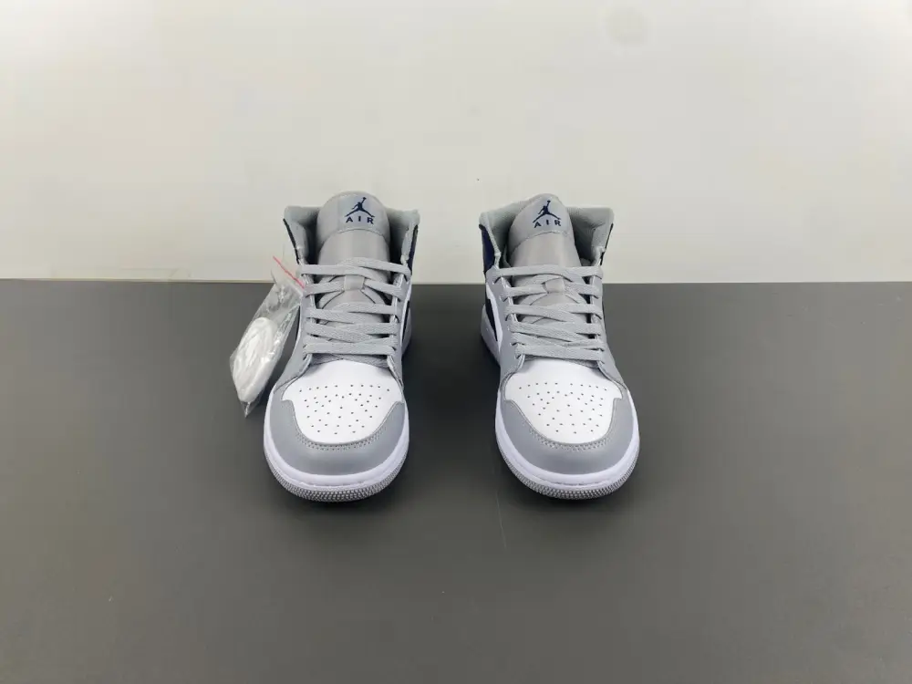 AIR JORDAN 1 MID SE 