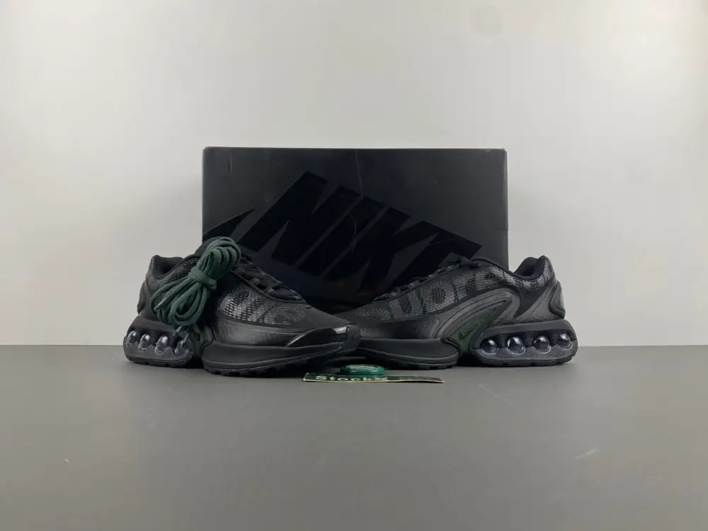 Supreme x Nike Air Max Dn 