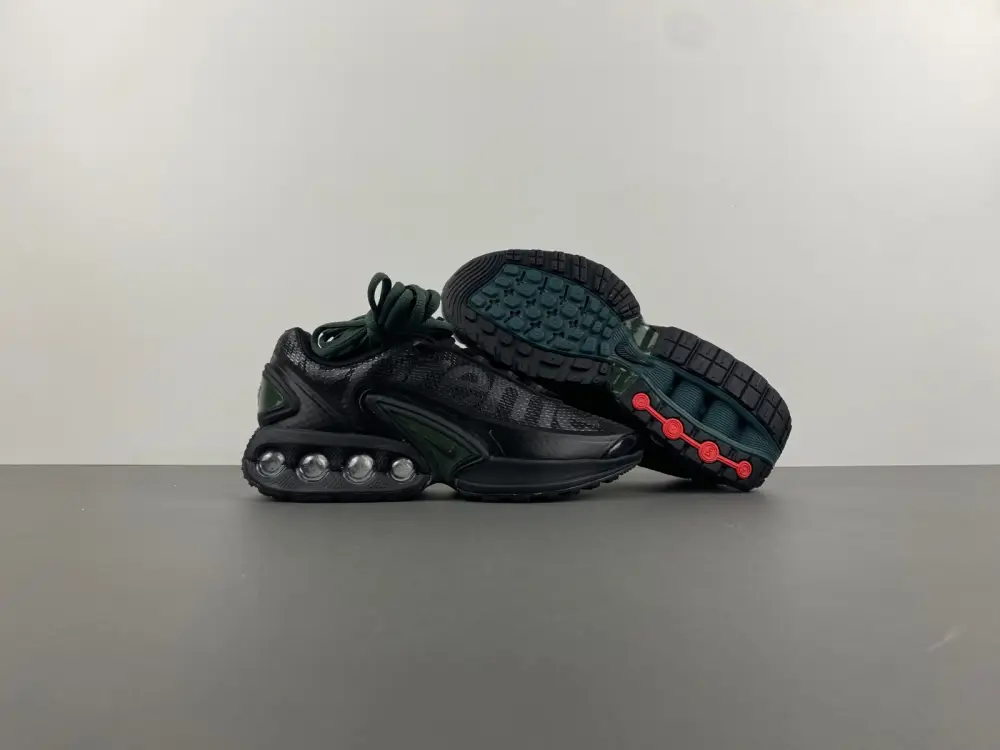 Supreme x Nike Air Max Dn 