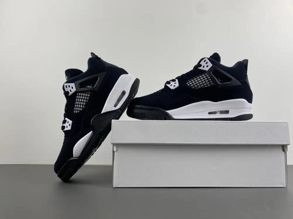 Air Jordan 4 Retro White Thunder (GS) 