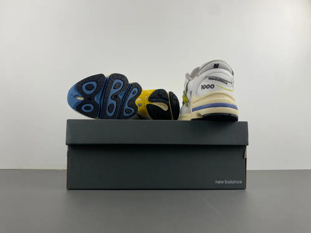 New Balance 1000 