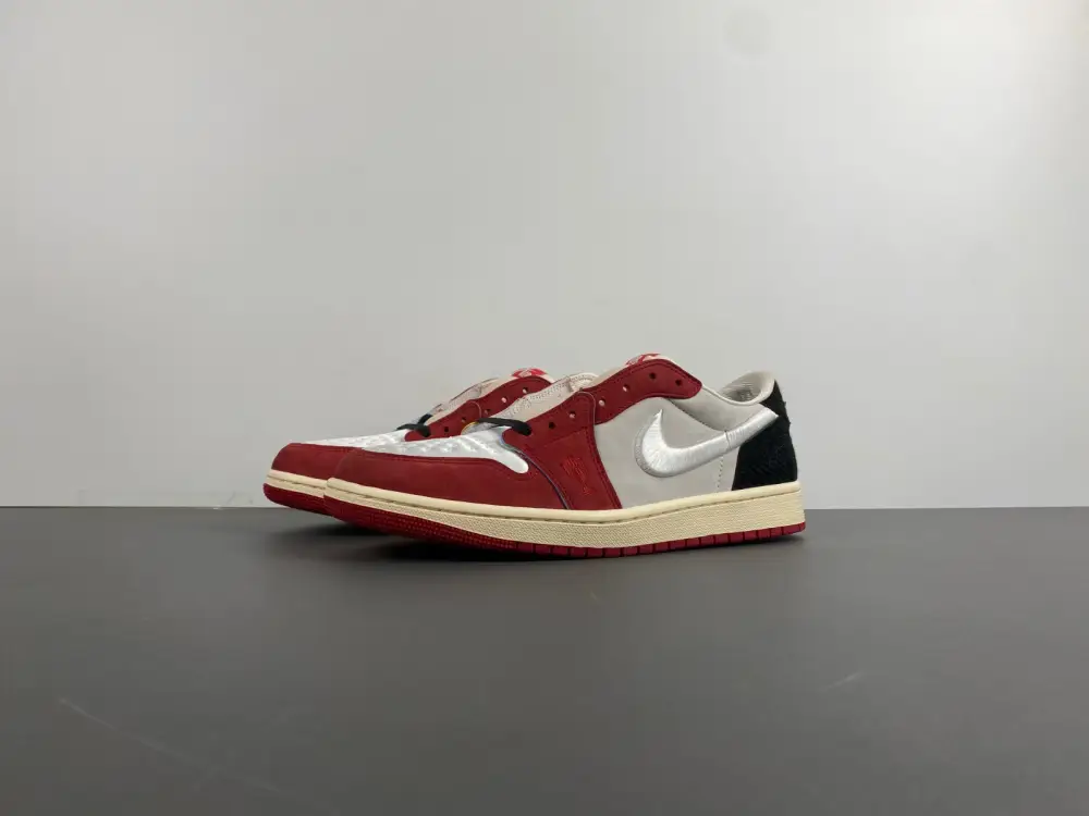 Trophy Room x Air Jordan 1 Low OG 