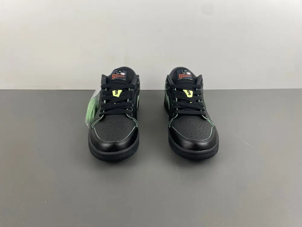 Air Jordan 1 Low 
