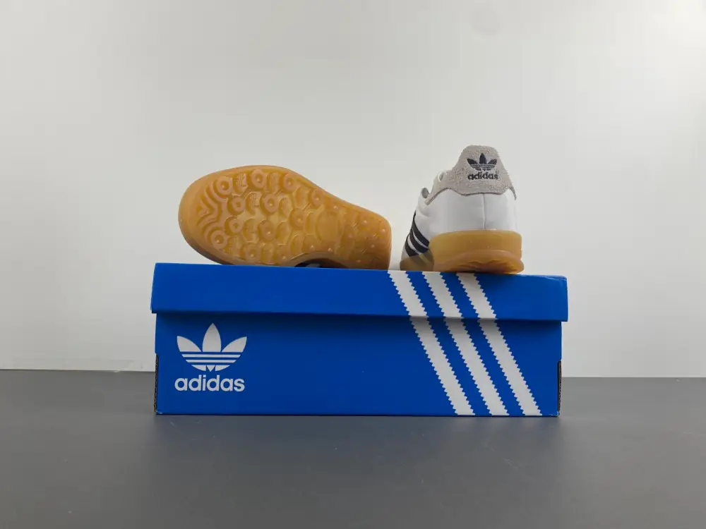 adidas ORIGINALS Gazelle Hikari Shibata 
