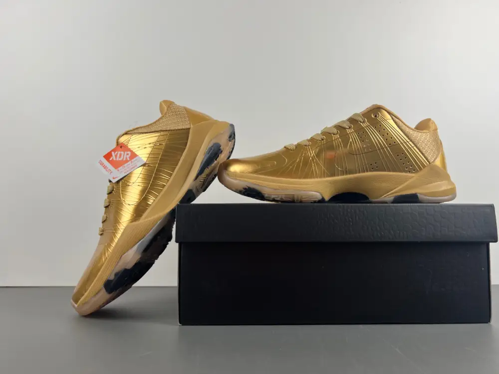 ZOOM KOBE 5 