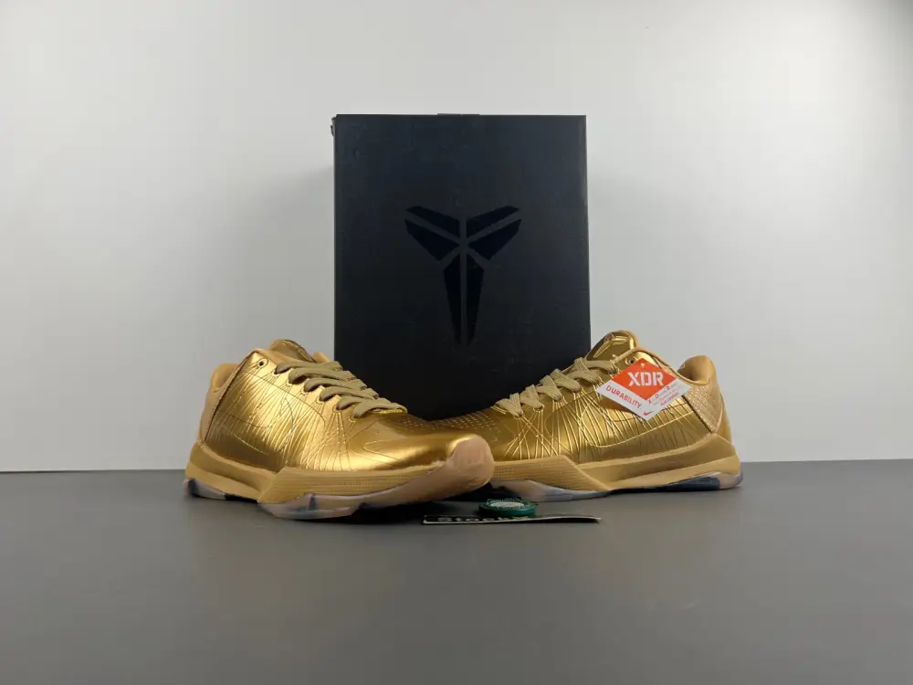 ZOOM KOBE 5 