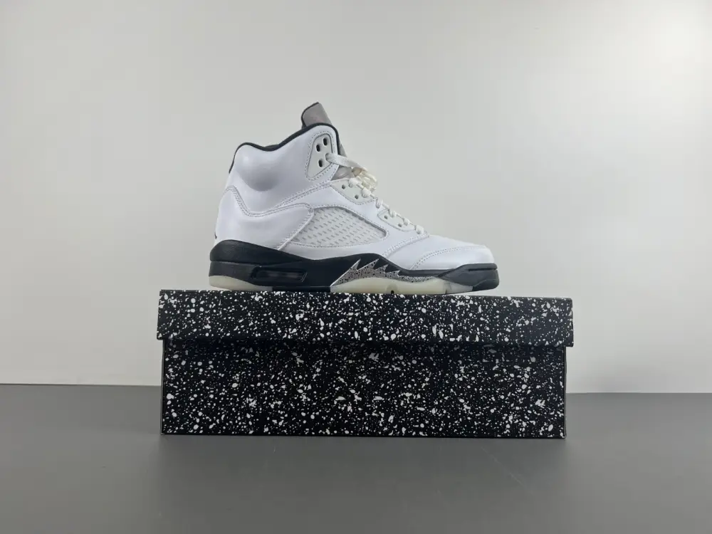 Jordan 5 Retro Reverse Metallic 