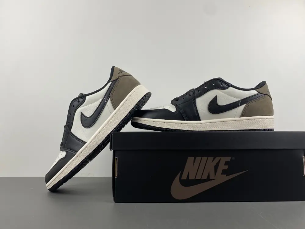 Air Jordan 1 Low OG 