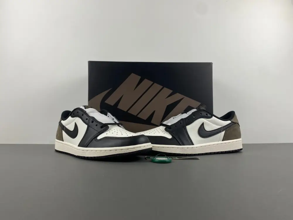 Air Jordan 1 Low OG 