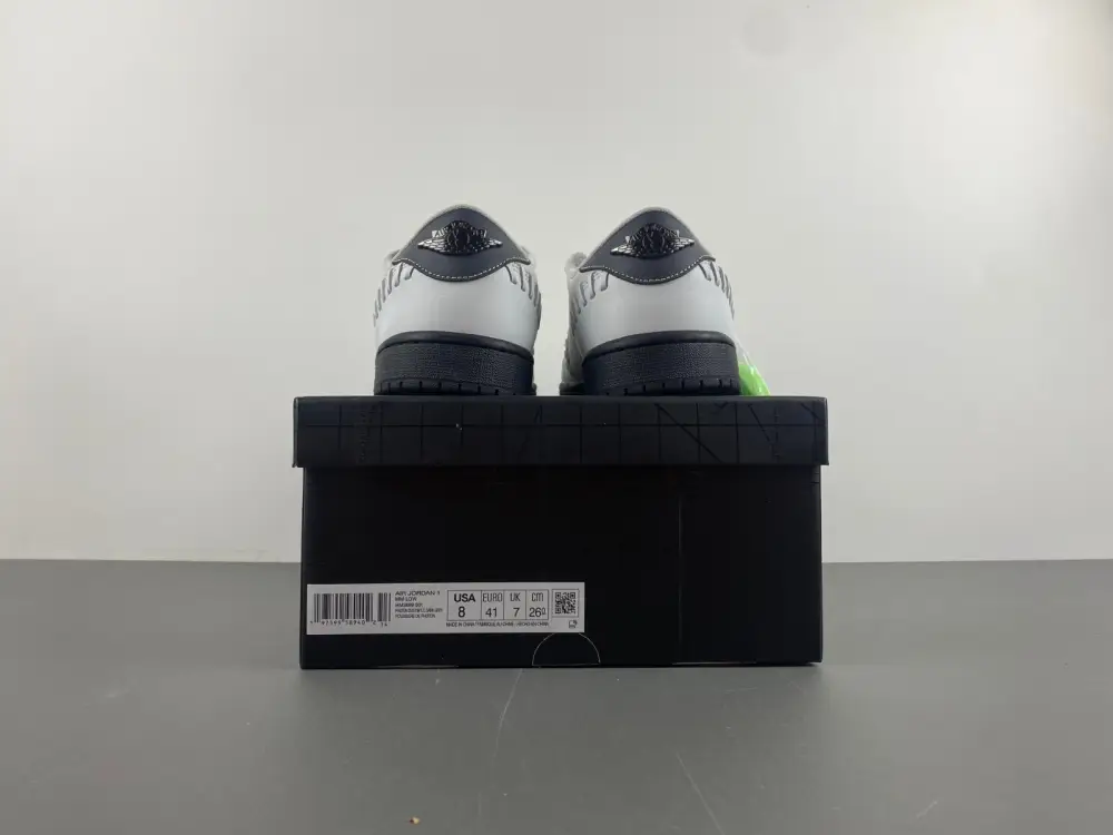 Air Jordan 1 Low 