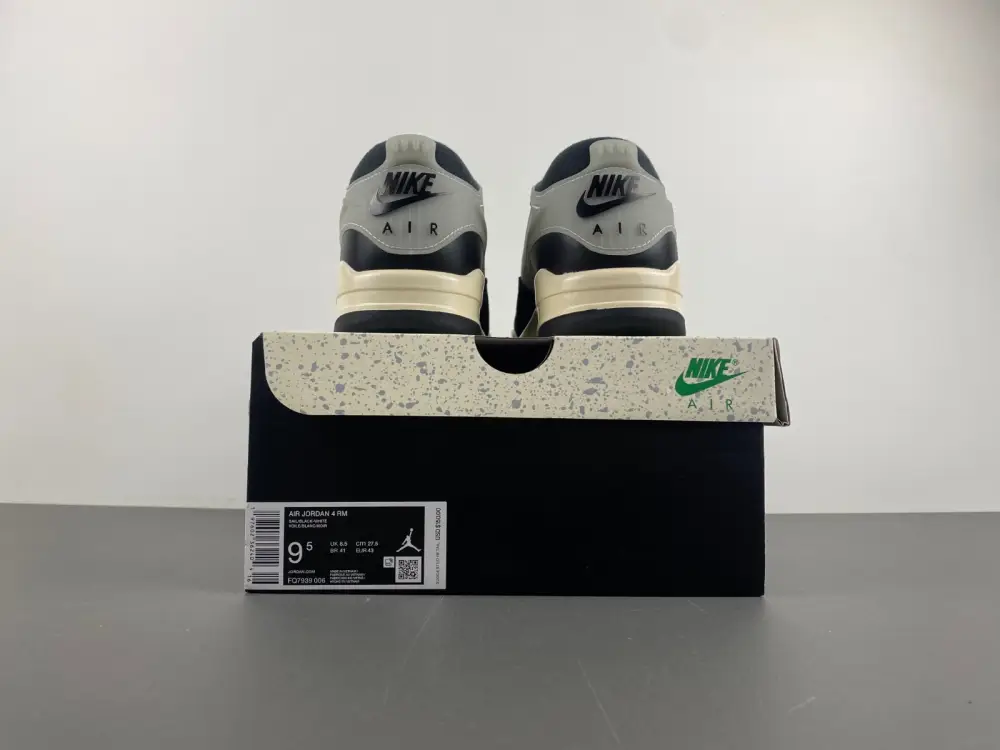 Air Jordan 4 RM 
