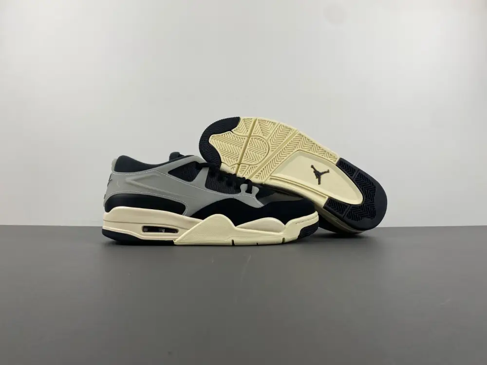 Air Jordan 4 RM 