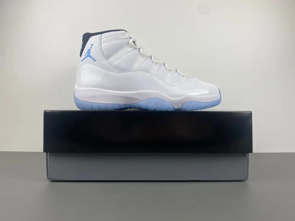 Air Jordan 11 
