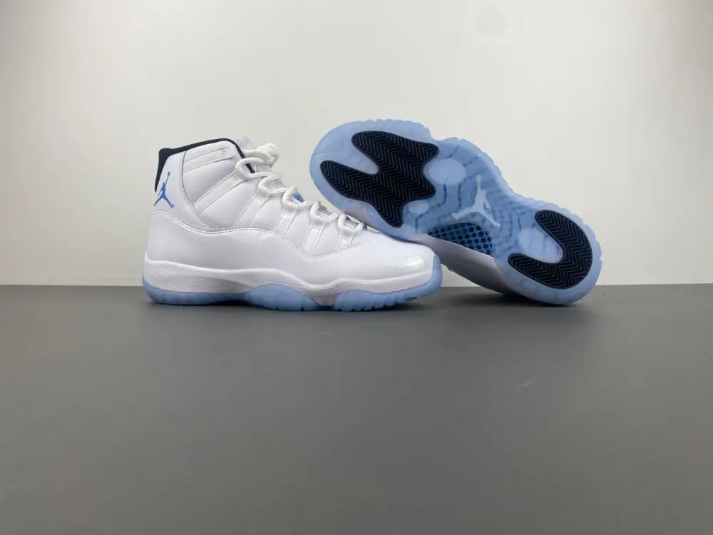 Air Jordan 11 