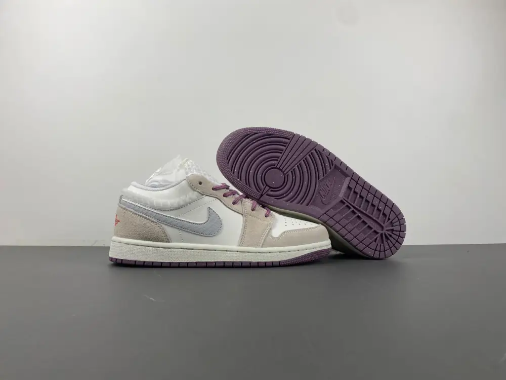 Air Jordan 1 Low 