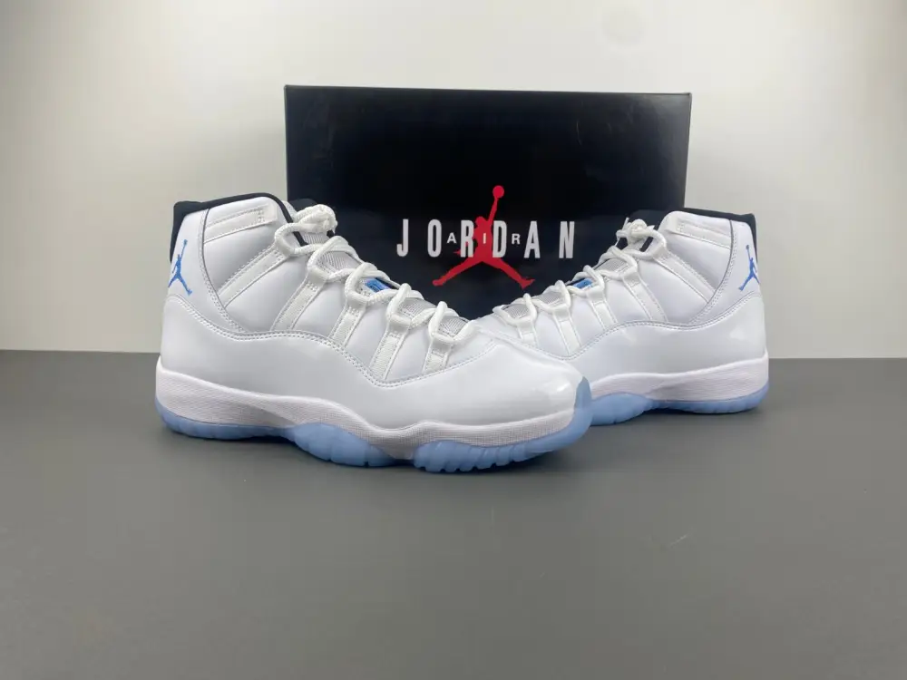 Air Jordan 11 