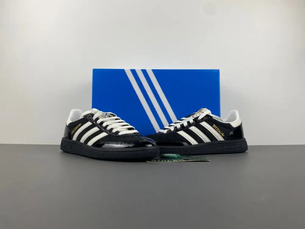 adidas ORIGINALS Gazelle Hikari Shibata 
