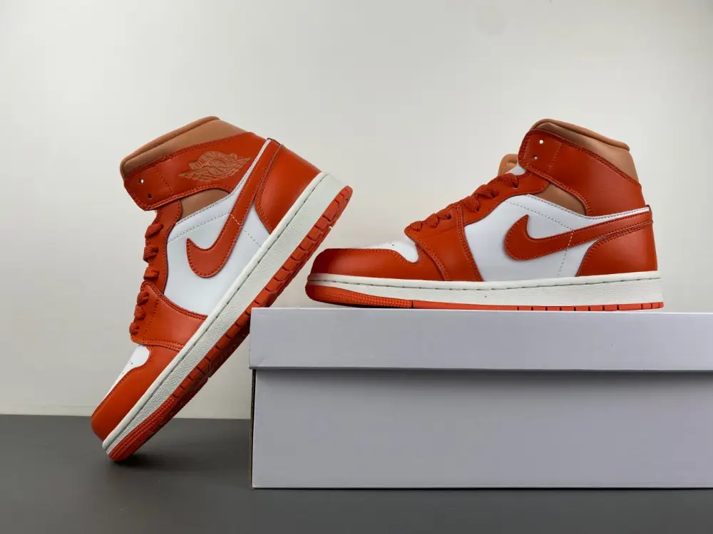 Wmns Jordan 1 Mid 'Cosmic Clay 