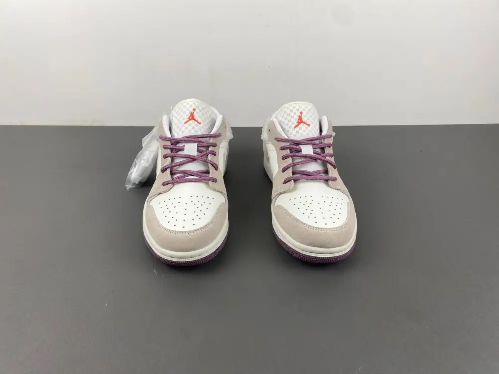 Air Jordan 1 Low 