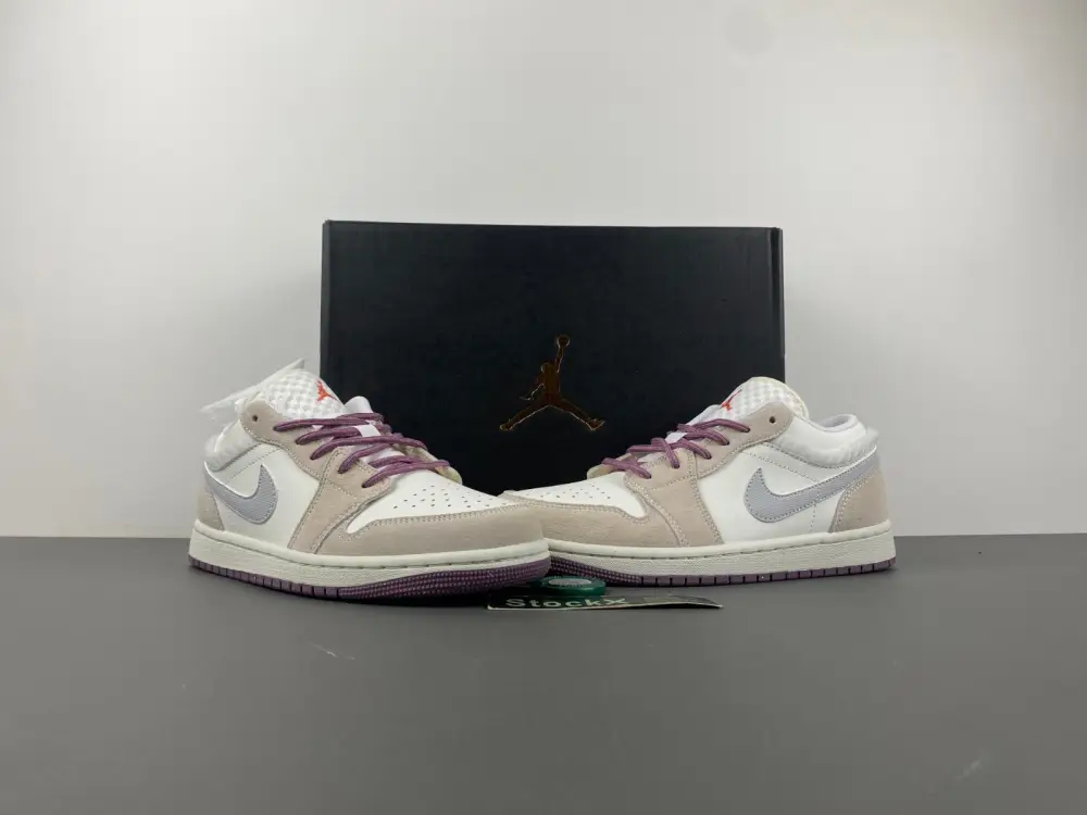 Air Jordan 1 Low 