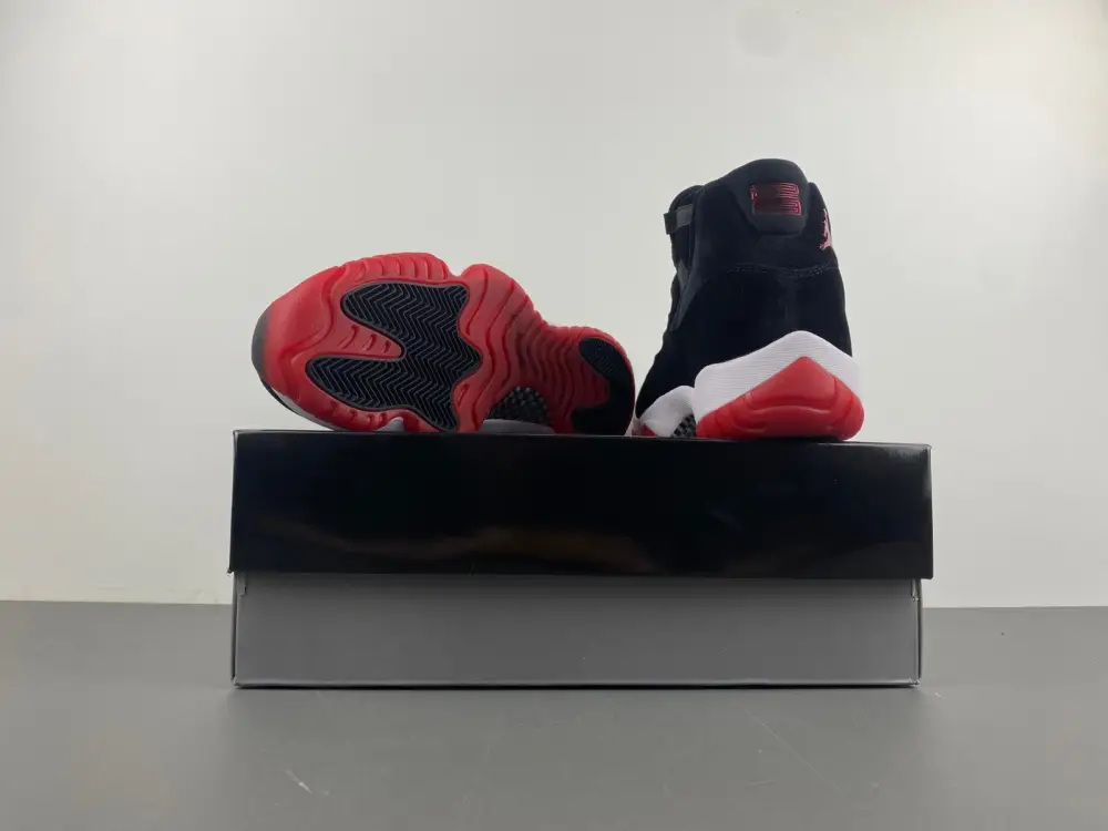 Air Jordan 11 WMNS 